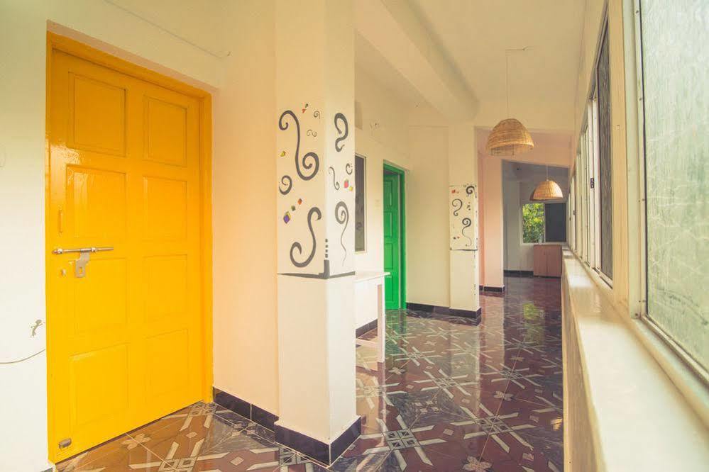 Anjuna By Roadhouse Hostels Goa Exterior foto